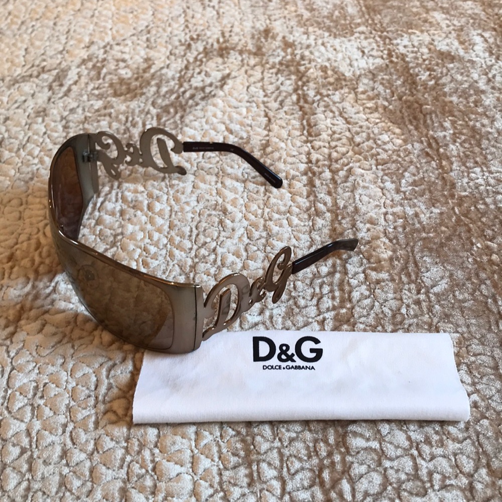 AUTHENTIC DOLCE AND GABBANA SUNGLASSES